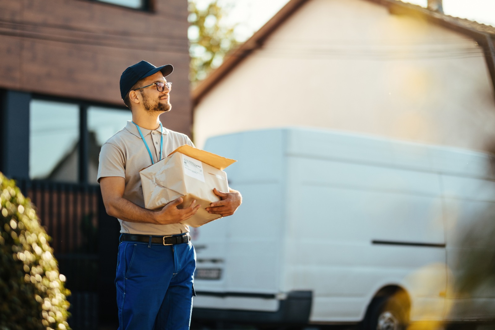 Paketzusteller-Team der Peros & Peros Transporte GmbH in Wuppertal